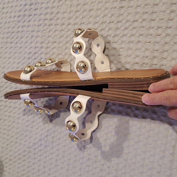 Madden Girl "Hope" Beaded Flat Sandals Size 10 (#4) - Picture 3 of 6